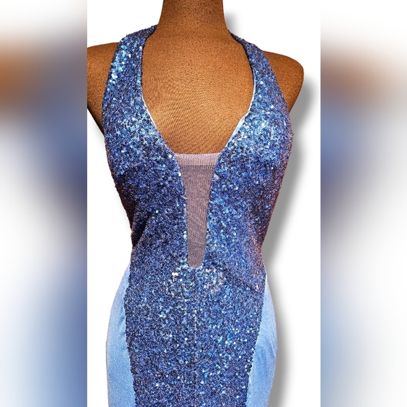 Blue Sequined floor-length  Stretchy gown. Size M To L - Picture 10 of 11